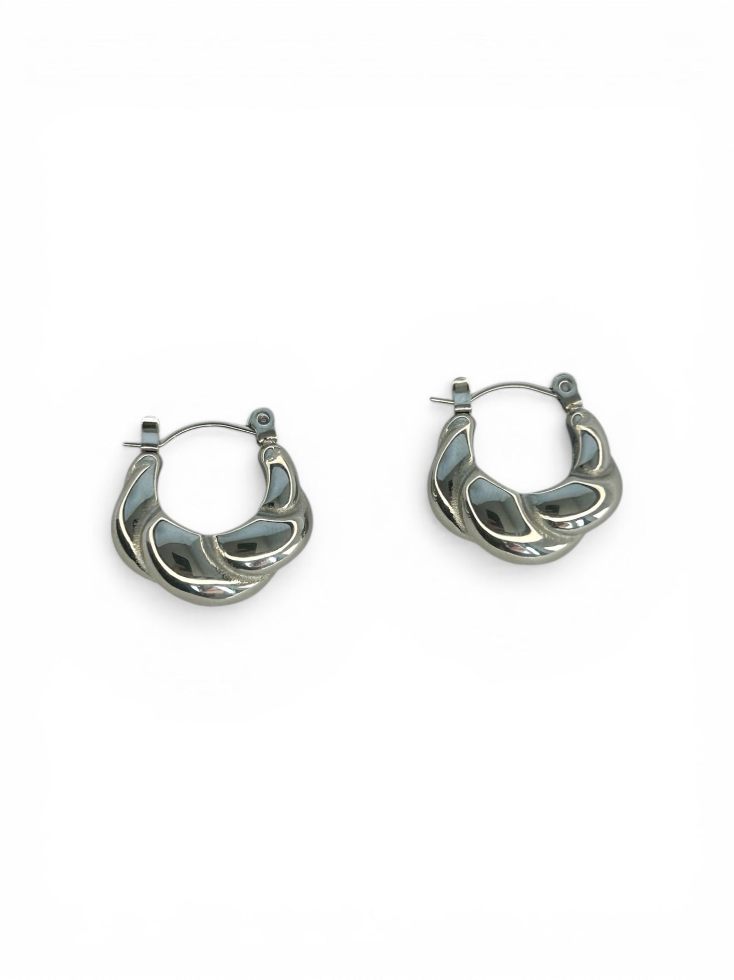 Boucles d’oreilles créoles dorées ou argenté design torsadé