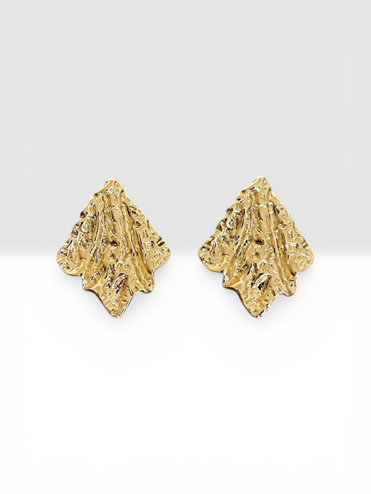 Boucles d’oreilles effet feuille dorée texturée