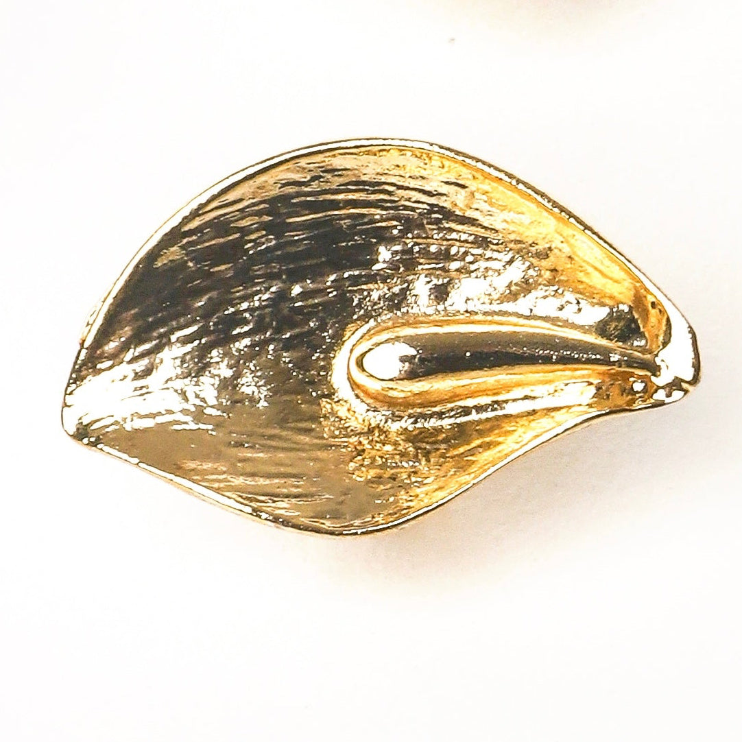 Bague dorée pétale sculpté taille ajustable